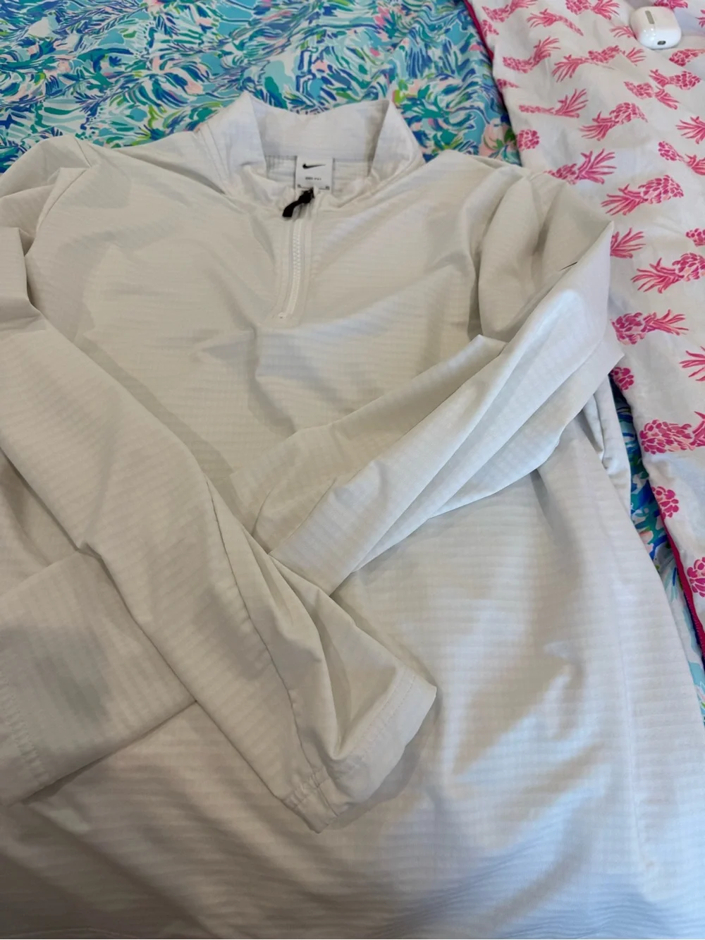 XL Nike White 3/4 Zip with Black Swoosh. Golf!